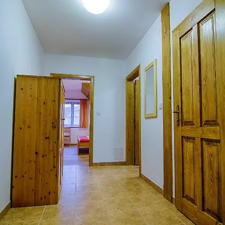 Rokys Apartmán *